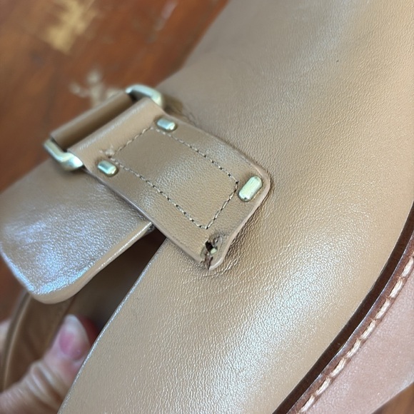 FITFLOP Size 10 Latte Tan Pilar Stud Buckle Leather Platform Mules Lug - Picture 8 of 8